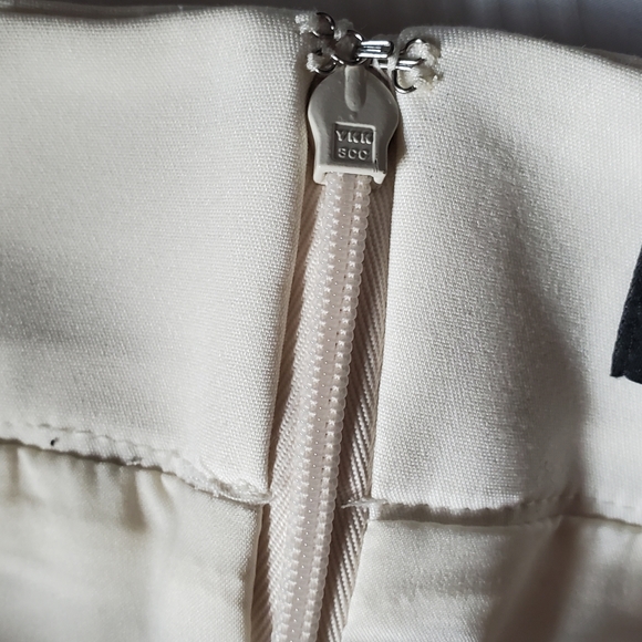 Express pencil skirt, sz 6, cream - Picture 6 of 8